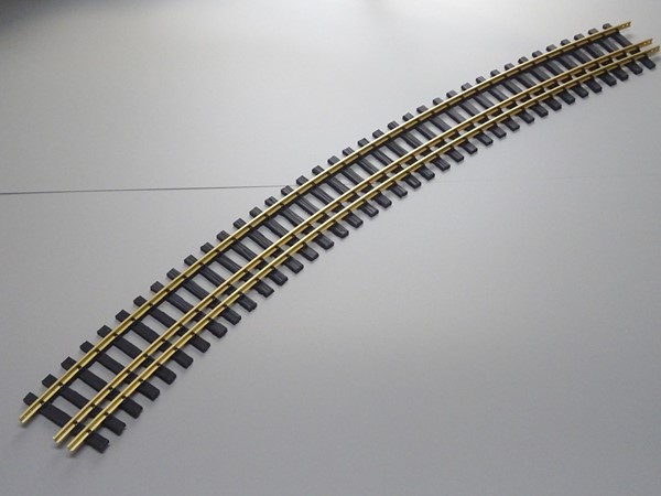 Picture of Curved track 22,5°, radius 3000 mm three-rail track
